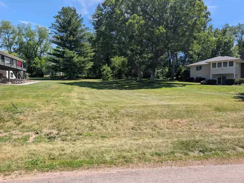 571 Baintree, Lake Summerset, IL 61019 photo 2