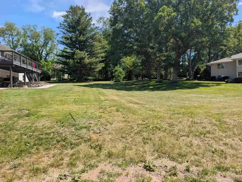 571 Baintree, Lake Summerset, IL 61019 photo 4