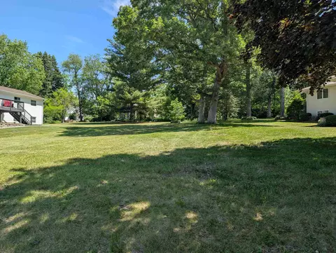 571 Baintree, Lake Summerset, IL 61019 photo 3