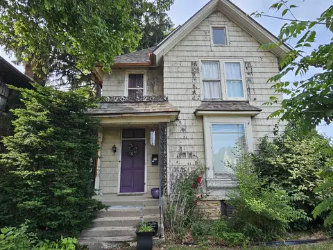 1630 E State St, Rockford, IL 61107