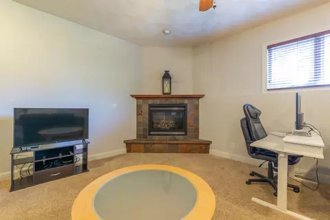 1021 Bertram Dr, Freeport, IL 61032 photo 24