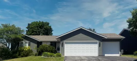 3040 Beutell Ln, Machesney Park, IL 61115