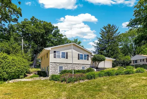 5010 Guilford Rd, Rockford, IL 61107