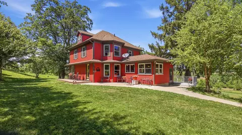 2181 S Irish Hollow Rd, Galena, IL 61036