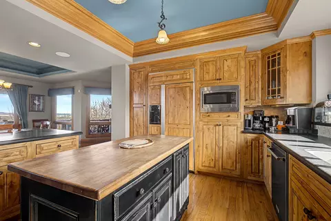 Kitchen - 1 E Hoffman Rd, Elizabeth, IL 61028 photo 3 of 4
