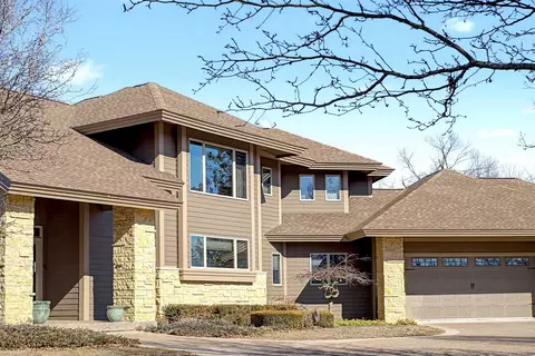 Exterior - 1 E Hoffman Rd, Elizabeth, IL 61028 photo 2 of 9
