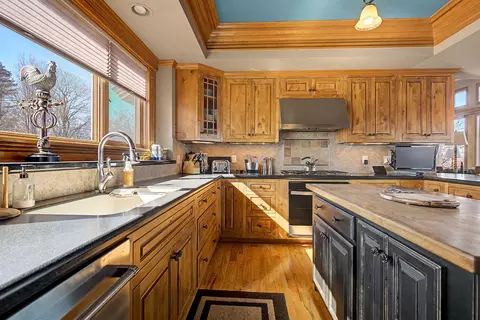Kitchen - 1 E Hoffman Rd, Elizabeth, IL 61028 photo 2 of 4