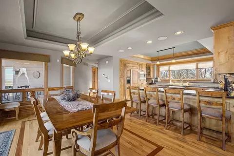 Dining - 1 E Hoffman Rd, Elizabeth, IL 61028 photo 2 of 3