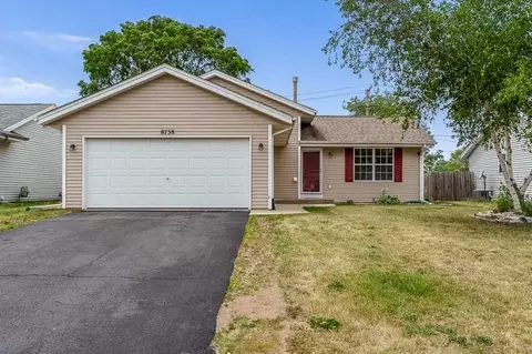 8738 Victory Ln, Machesney Park, IL 61115