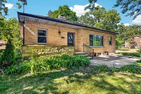 1215 Chapin St, Beloit, WI 53511
