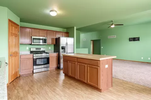 Kitchen - 622 Ashleigh Ln, Roscoe, IL 61073 photo 5 of 5