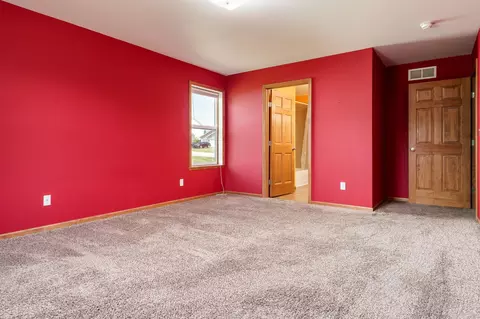 Bedroom - 622 Ashleigh Ln, Roscoe, IL 61073 photo 2 of 6