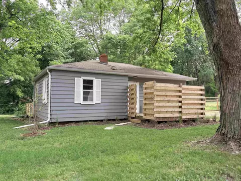 2471 N Jackson Rd, Pecatonica, IL 61063