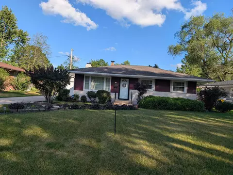 2310 Winnetka Dr, Rockford, IL 61108
