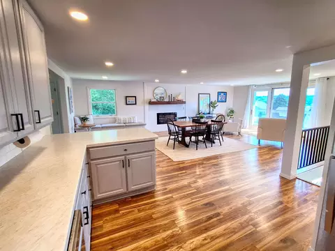 Kitchen - 5-165 Heathcliff Dr, Lanark, IL 61046 photo 3 of 3
