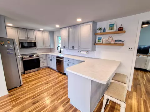 Kitchen - 5-165 Heathcliff Dr, Lanark, IL 61046 photo 2 of 3
