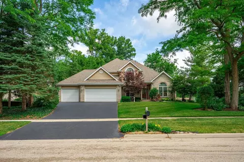 3347 Valley Woods Dr, Cherry Valley, IL 61016