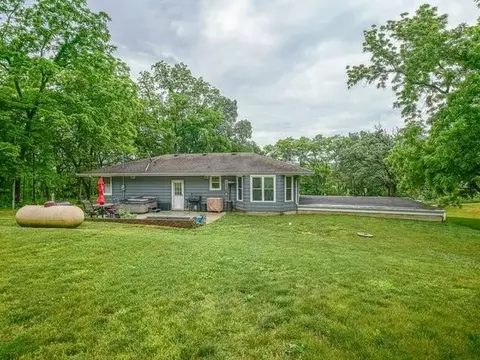 Exterior - 7272 N Il Rt 2, Leaf River, IL 61047 photo 7 of 8