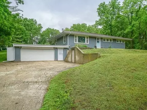 Exterior - 7272 N Il Rt 2, Leaf River, IL 61047 photo 8 of 8