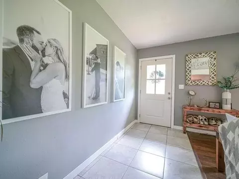 Entry Way - 7272 N Il Rt 2, Leaf River, IL 61047 photo 1 of 1