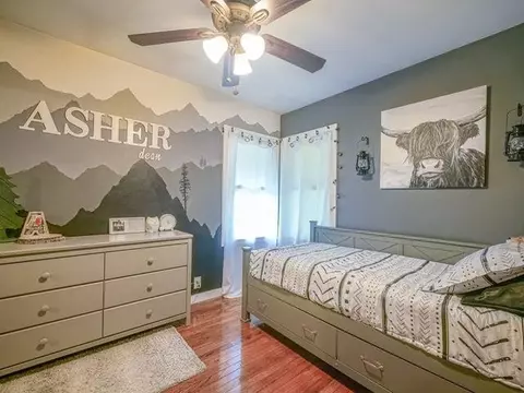 Bedroom - 7272 N Il Rt 2, Leaf River, IL 61047 photo 5 of 7