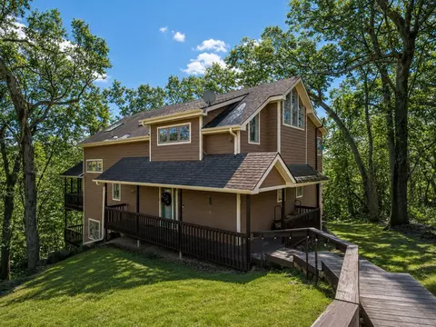38 Lookout Trce, Galena, IL 61036