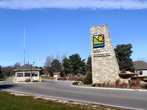 1879 Sextant St, Lake Summerset, IL 61019 photo 9