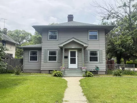 2226 Latham St, Rockford, IL 61103
