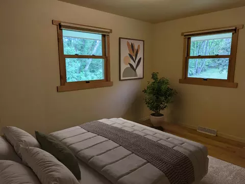 Bedroom - 13835 Saunders Rd, Pecatonica, IL 61063 photo 3 of 3