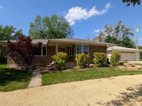 13835 Saunders Rd, Pecatonica, IL 61063
