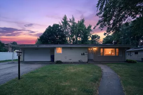 628 High Ter, Dekalb, IL 60115