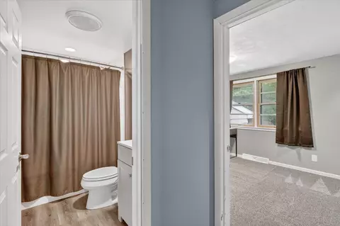 Entry Way - 628 High Ter, Dekalb, IL 60115 photo 5 of 5