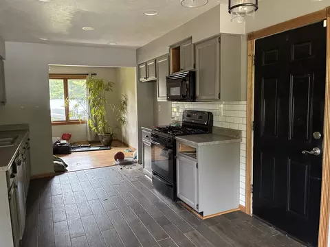 6179 Silver Hawk Ct, Roscoe, IL 61073 photo 3