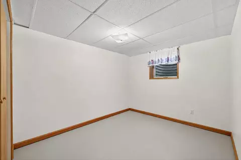 Bedroom - 225 Cloud Mist Dr, Capron, IL 61012 photo 10 of 10