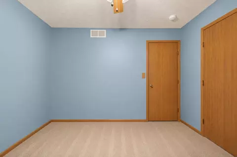 Bedroom - 225 Cloud Mist Dr, Capron, IL 61012 photo 9 of 10