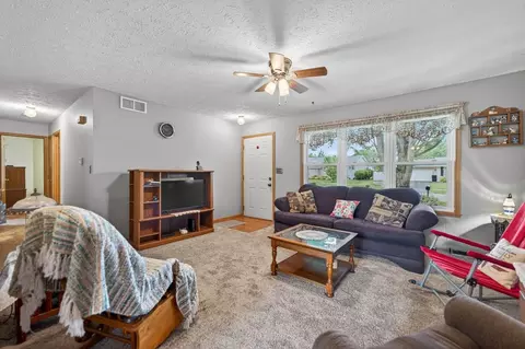 Living - 225 Cloud Mist Dr, Capron, IL 61012 photo 1 of 2