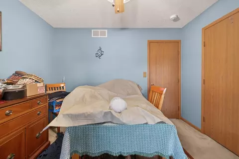 Bedroom - 225 Cloud Mist Dr, Capron, IL 61012 photo 8 of 10