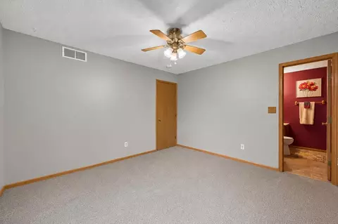 Bedroom - 225 Cloud Mist Dr, Capron, IL 61012 photo 4 of 10