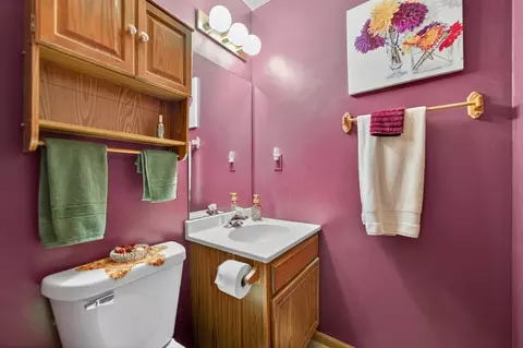 Bath - 225 Cloud Mist Dr, Capron, IL 61012 photo 2 of 4