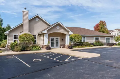 Exterior - 1630 White Oak Trl, Cherry Valley, IL 61016 photo 5 of 7