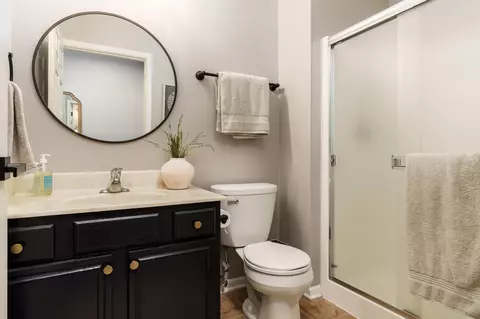 Bath - 1630 White Oak Trl, Cherry Valley, IL 61016 photo 2 of 2