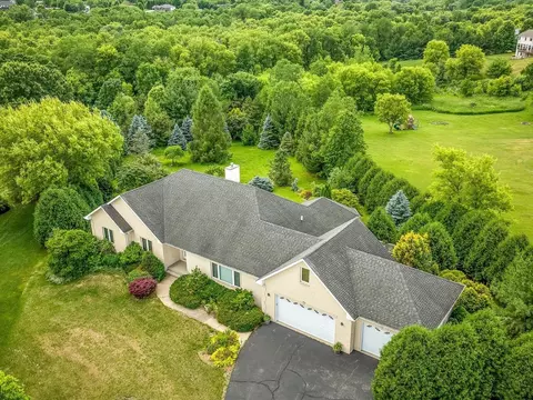 12754 Overlook Ct, Roscoe, IL 61073 photo 46