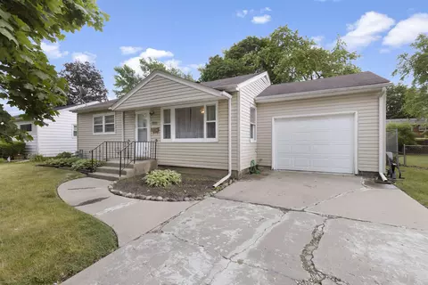 3311 Constance Dr, Rockford, IL 61108