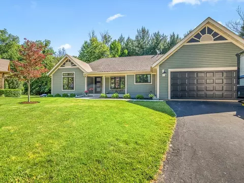 117 Centralia Ne Pl, Poplar Grove, IL 61065