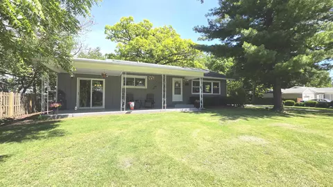 22326 W Terry Dr, Lake Villa, IL 60046