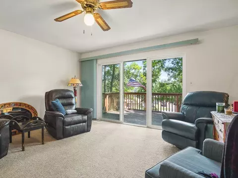 Living - 1996 Baintree Rd, Lake Summerset, IL 61019 photo 1 of 4