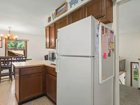 Kitchen - 1996 Baintree Rd, Lake Summerset, IL 61019 photo 2 of 3