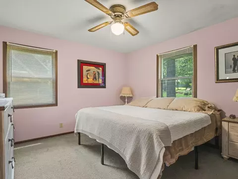 Bedroom - 1996 Baintree Rd, Lake Summerset, IL 61019 photo 1 of 6