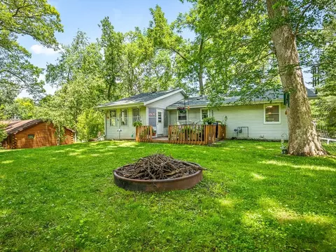 Exterior - 1996 Baintree Rd, Lake Summerset, IL 61019 photo 3 of 14
