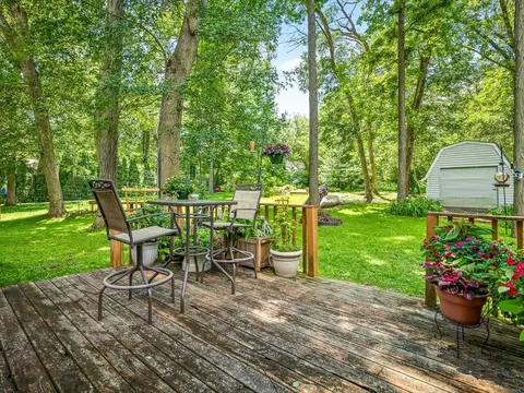 Exterior - 1996 Baintree Rd, Lake Summerset, IL 61019 photo 2 of 14